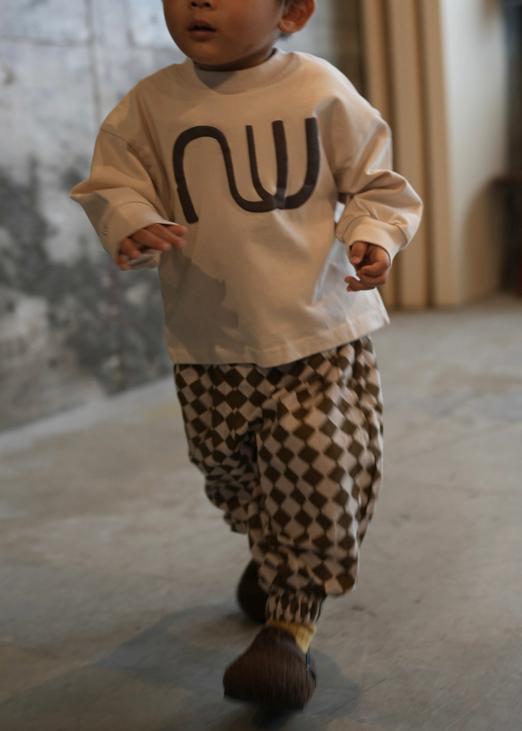 Wiggle Line Tee